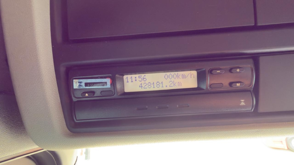 scania r450 6x2 vermelha22