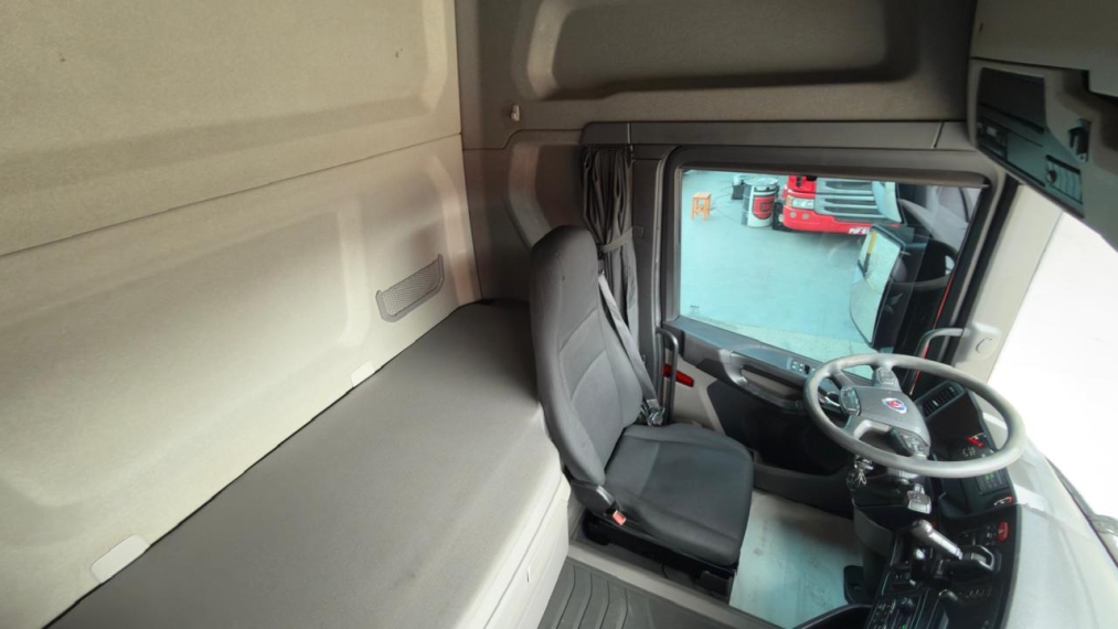 scania r450 6x2 vermelha20