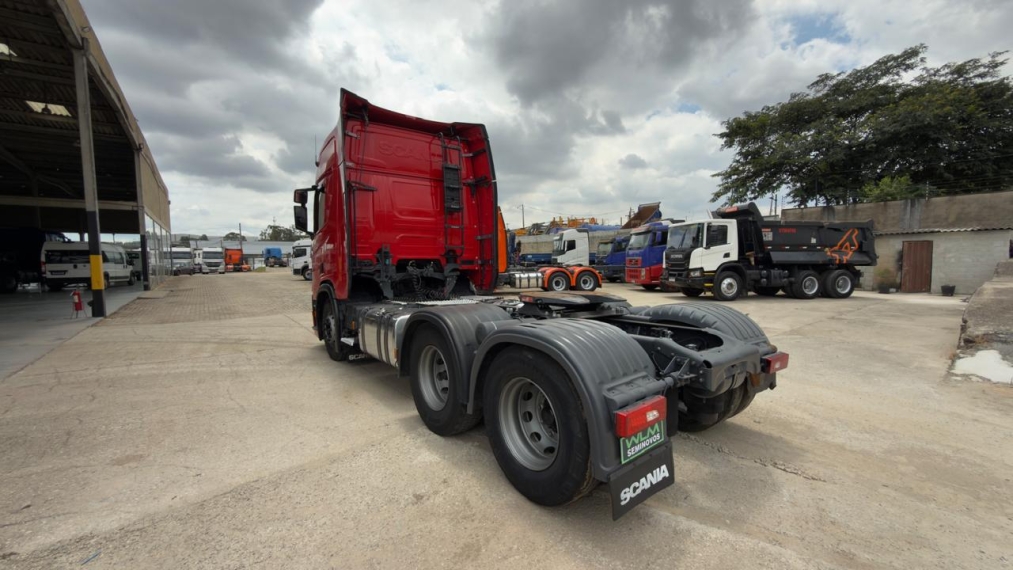 scania r450 6x2 vermelha8