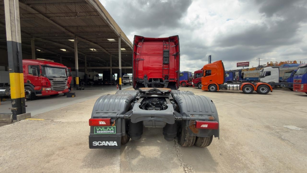 scania r450 6x2 vermelha3