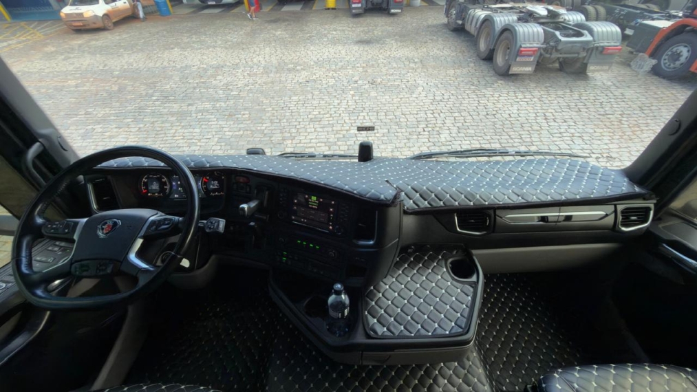 scania r560 6x4 super18