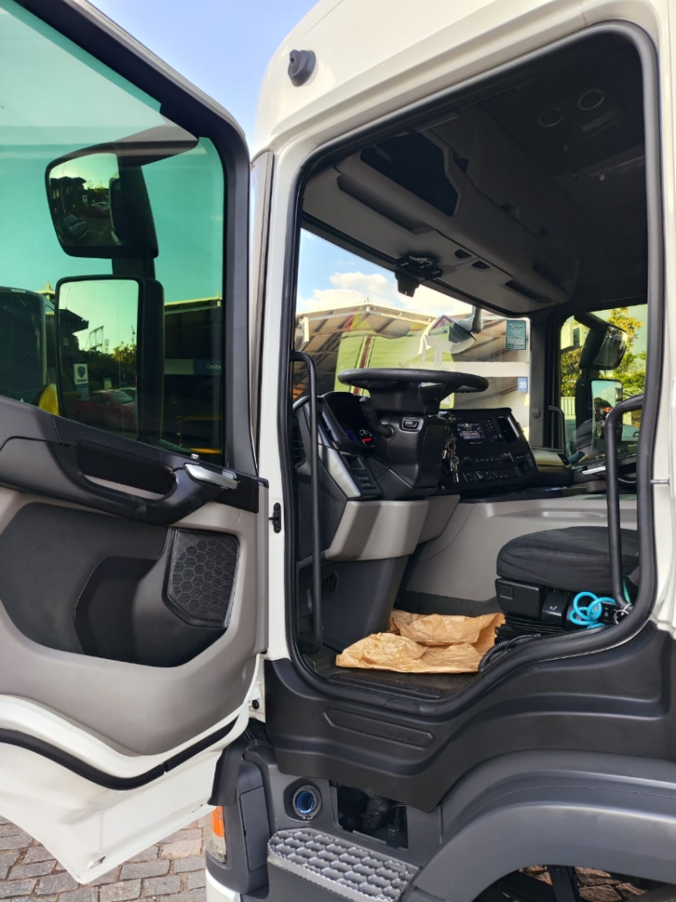 scania p360 a6x219