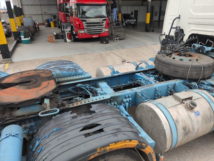 scania p360 a6x221