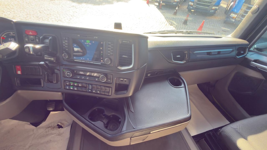 scania	r560 a6x420