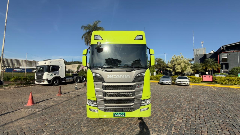 scania	r560 a6x4