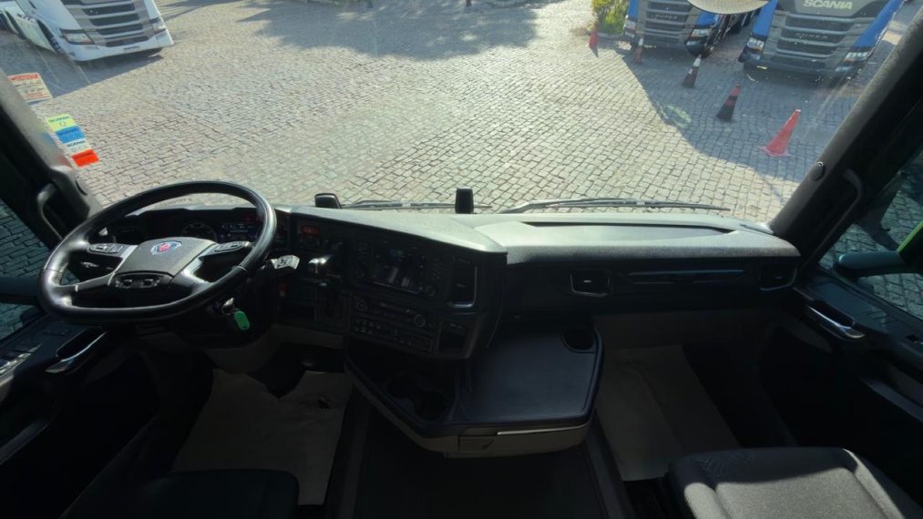 scania	r560 a6x422