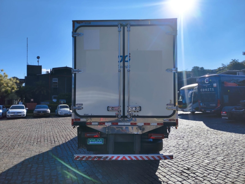 scania p320 b8x210