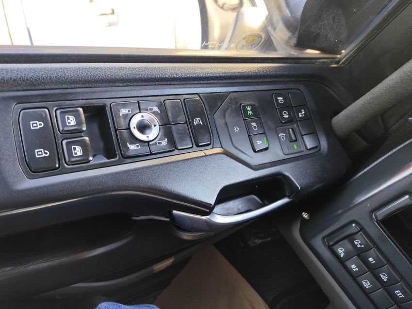 scania p320 b8x220