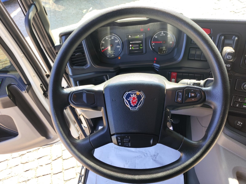 scania p 370 a4x2 diesel 2p automatico 202410