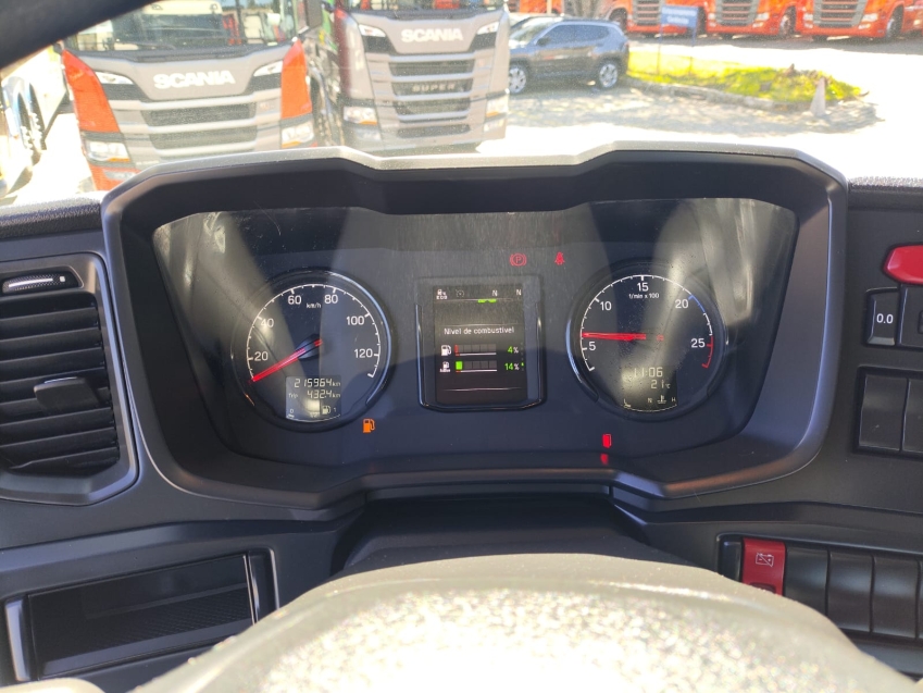 scania p 370 a4x2 diesel 2p automatico 20243