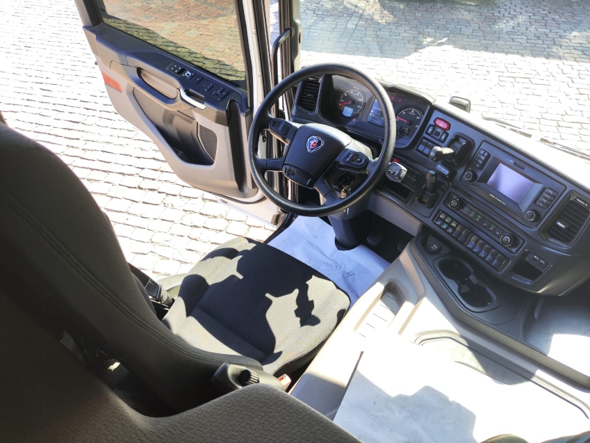 scania p 370 a4x2 diesel 2p automatico 20247