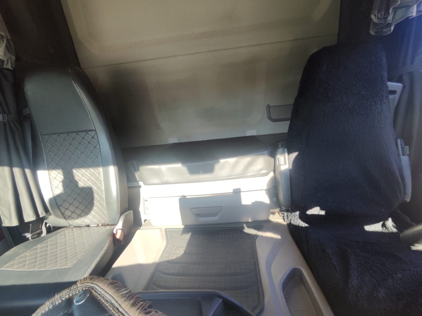 scania g 370 a6x2 diesel 2p automatico 202411