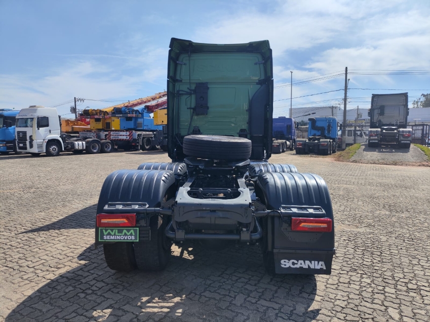 scania r 540 a6x4 diesel 2p automatico 202417