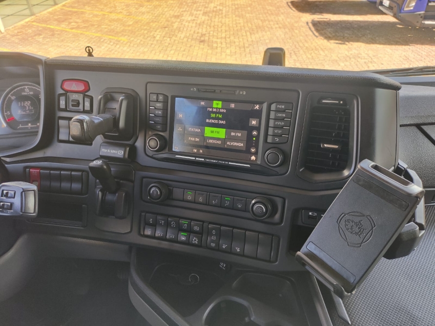 scania r 460 a6x2 diesel 2p automatico 202410