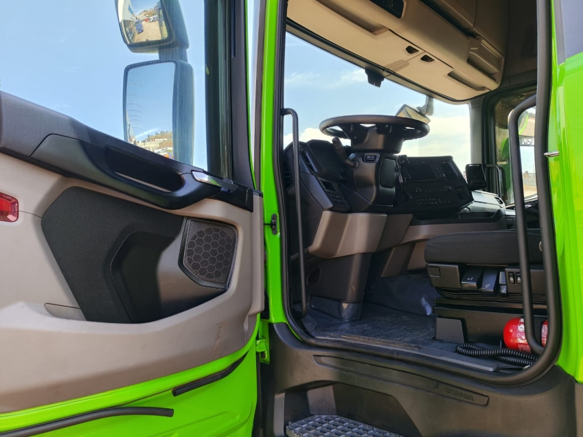 scania r 460 a6x2 diesel 2p automatico 202413