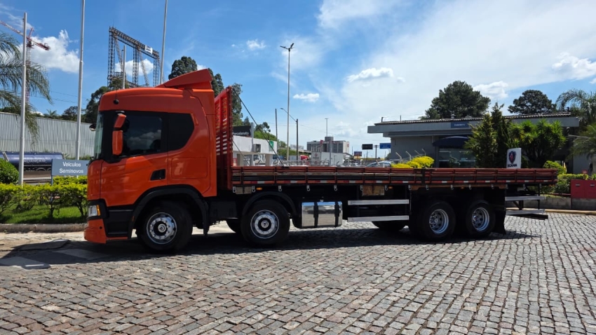 scania p 360 8x2 diesel 2p automatico 20242