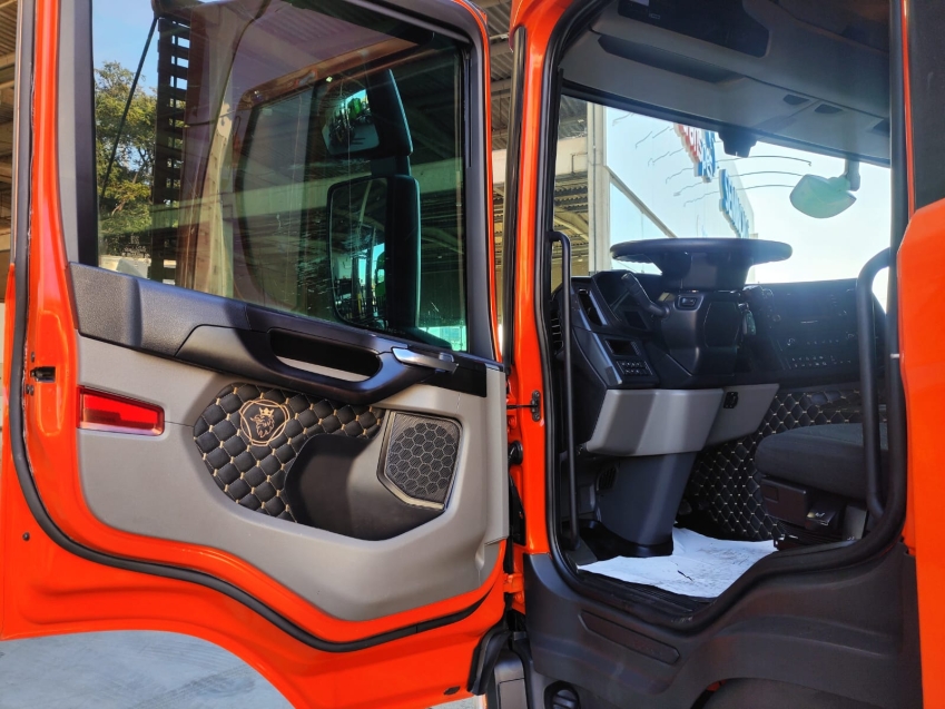 scania p 360 8x2 diesel 2p automatico 202410
