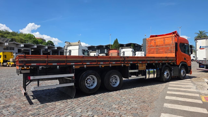 scania p 360 8x2 diesel 2p automatico 20243