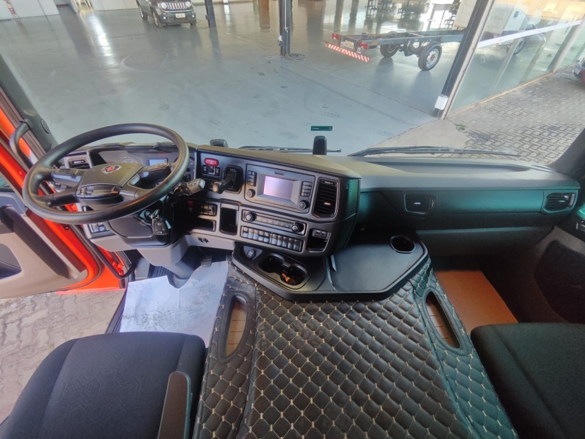 scania p 360 8x2 diesel 2p automatico 20245