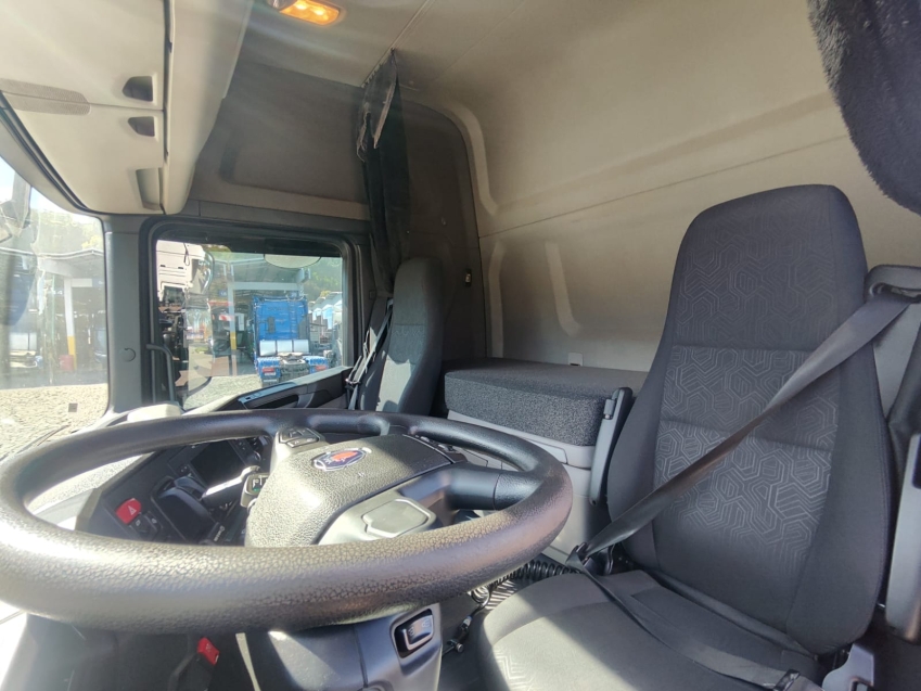 scania r 460 a6x2 diesel 2p automatico 202410
