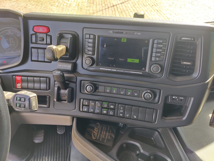 scania r 460 a6x2 diesel 2p automatico 202417