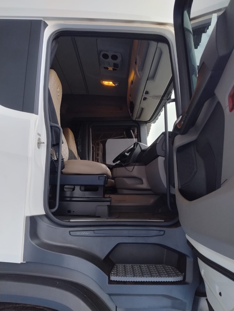 scania r 460 a6x2 diesel 2p automatico 202412