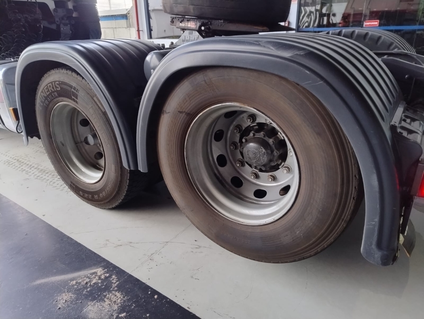 scania r 460 a6x2 diesel 2p automatico 202413