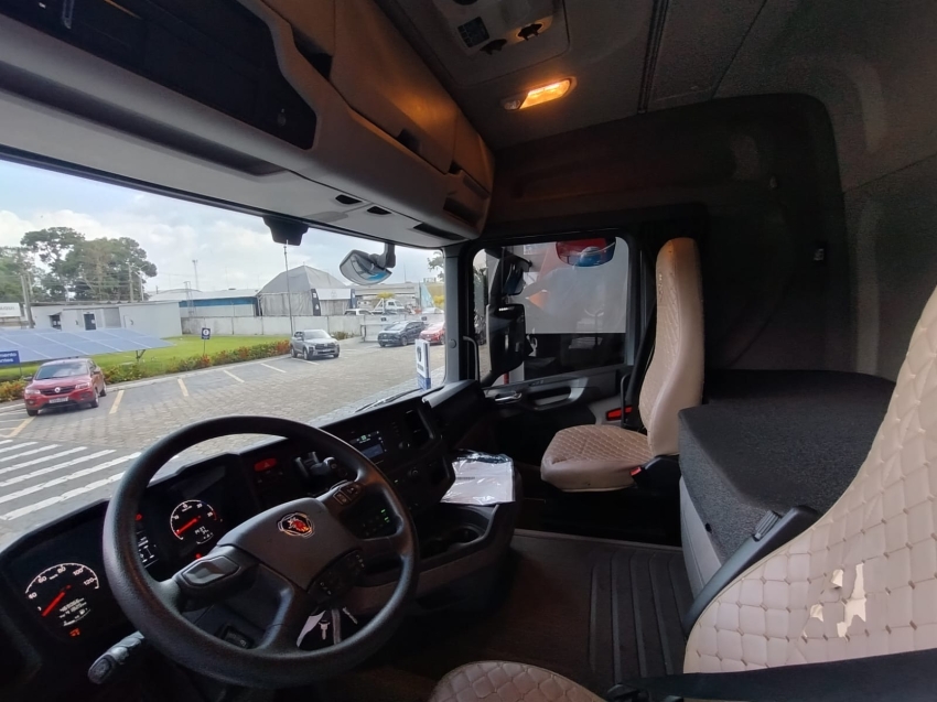 scania r 460 a6x2 diesel 2p automatico 202420