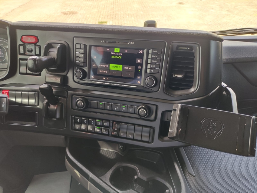 scania r 460 a6x2 diesel 2p automatico 202411