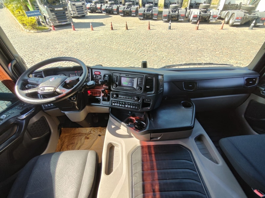 scania g 370 a6x2 diesel 2p automatico 202413