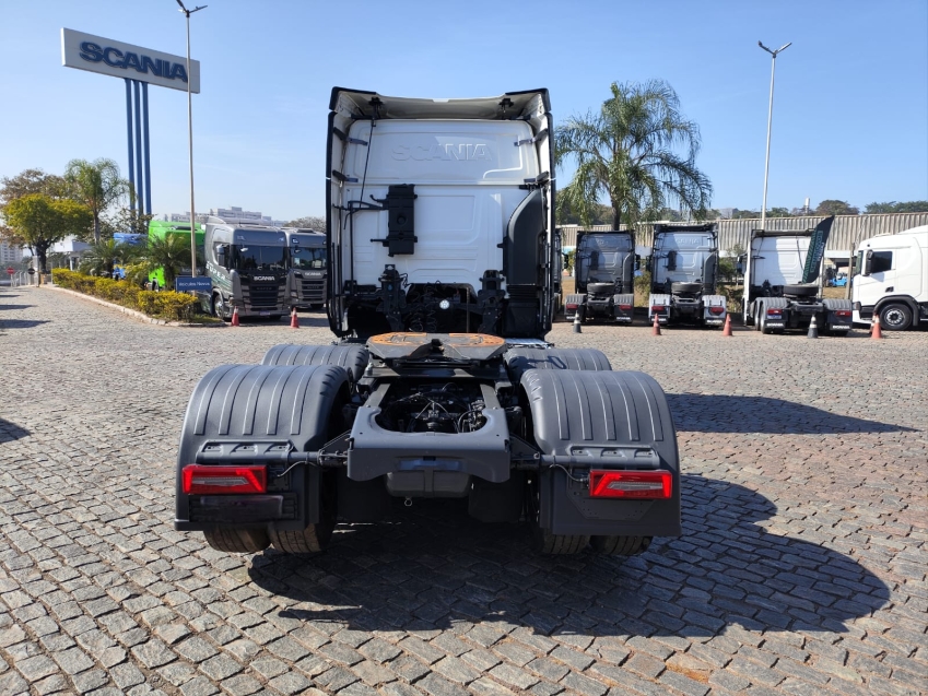 scania g 370 a6x2 diesel 2p automatico 20244