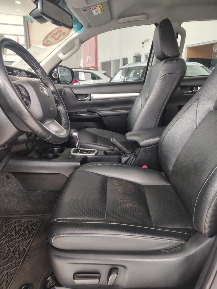 toyota hilux 2.8 d-4d turbo diesel cd srx 4x4 automatico 2.7 4p 20236