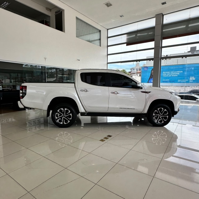 mitsubishi l200 triton 2.4 16v turbo diesel sport hpe-s cd 4p 4x4 automatico 20257