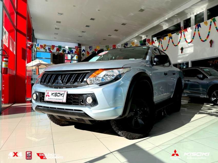 mitsubishi l200 triton 2.4 turbo diesel 4x4 at sport outdoor 4p manual 2024