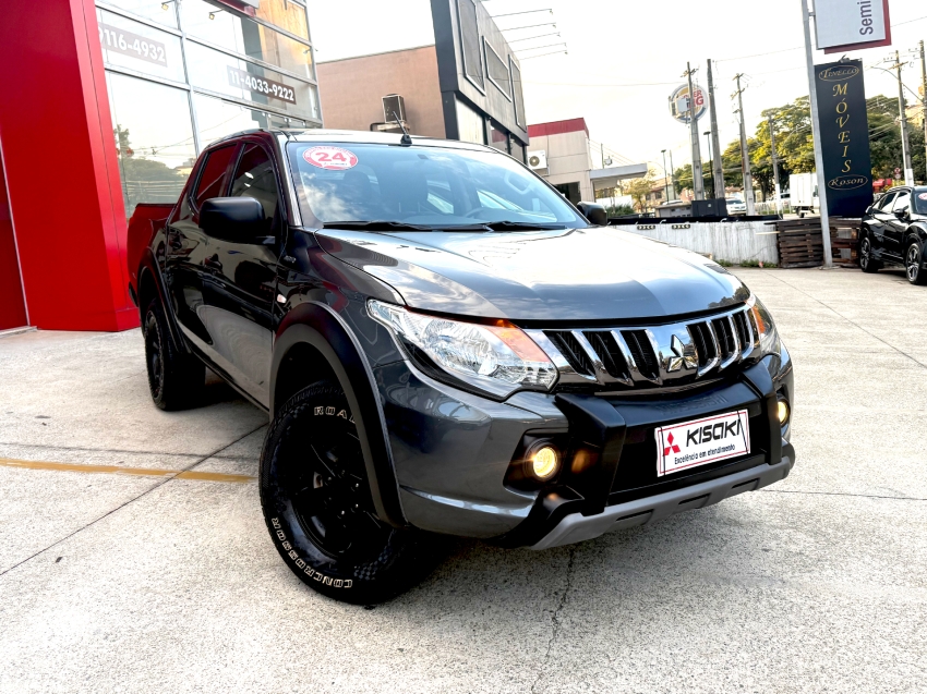 mitsubishi l200 triton 2.4 16v turbo diesel gls cd 4x4 automatico 4p 2024