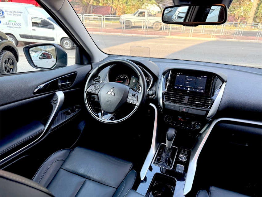 mitsubishi eclipse cross 1.5 mivec turbo gasolina hpe-s cvt 1.. 4p automatico 2025