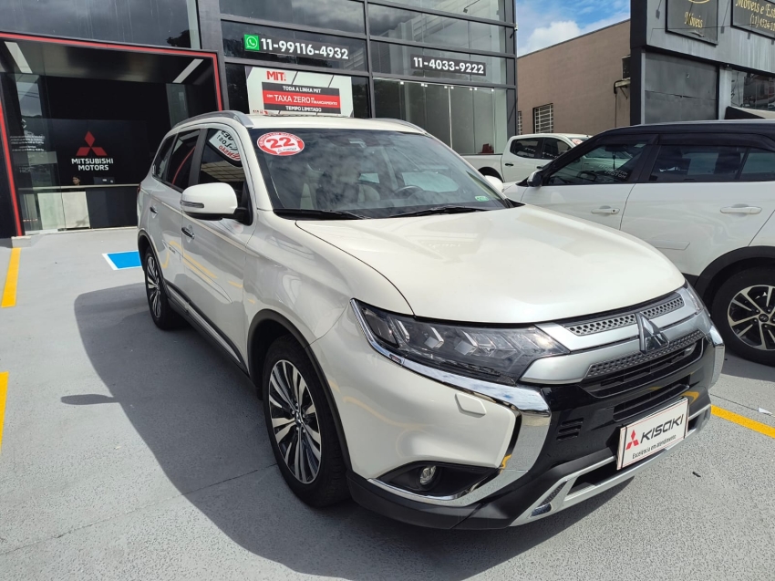 mitsubishi outlander 2.2 mivec di-d diesel hpe-s awd automatico 2.. 4p 20222