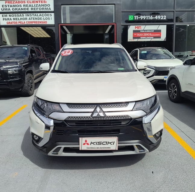 mitsubishi outlander 2.2 mivec di-d diesel hpe-s awd automatico 2.. 4p 2022