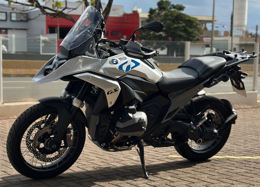 bmw r 1300 gs plus gasolina manual 2025