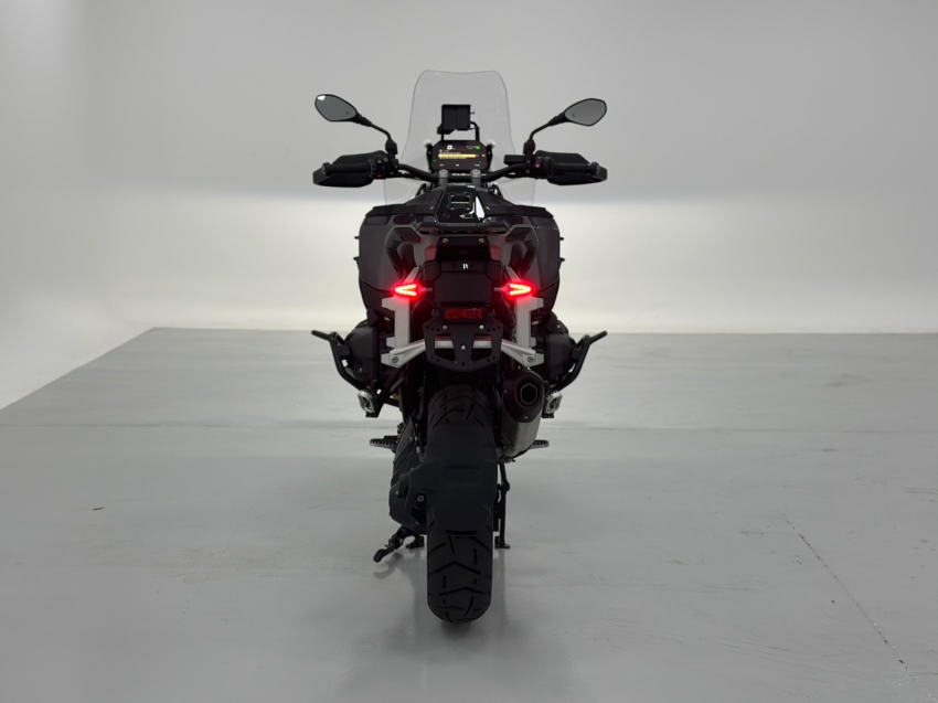 bmw r 1300 gs adventure triple black gasolina manual 2026