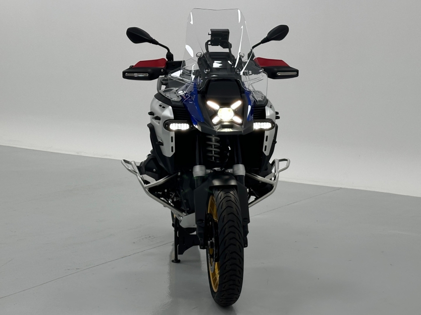bmw r 1300 gs adventure trophy gasolina automatico 2026