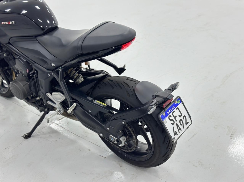 triumph trident 660 manual 2024