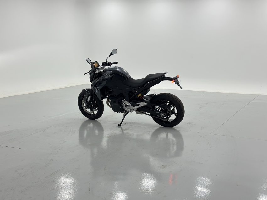 bmw f 900 r gasolina manual 2026