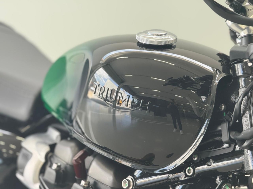 triumph speed twin 900 stealth edition gasolina manual 202410