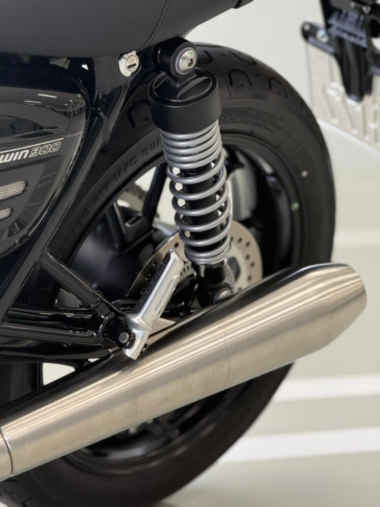 triumph speed twin 900 stealth edition gasolina manual 202414