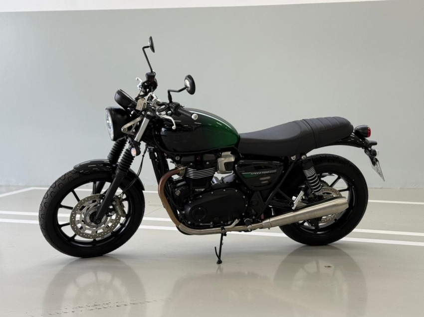 triumph speed twin 900 stealth edition gasolina manual 20245