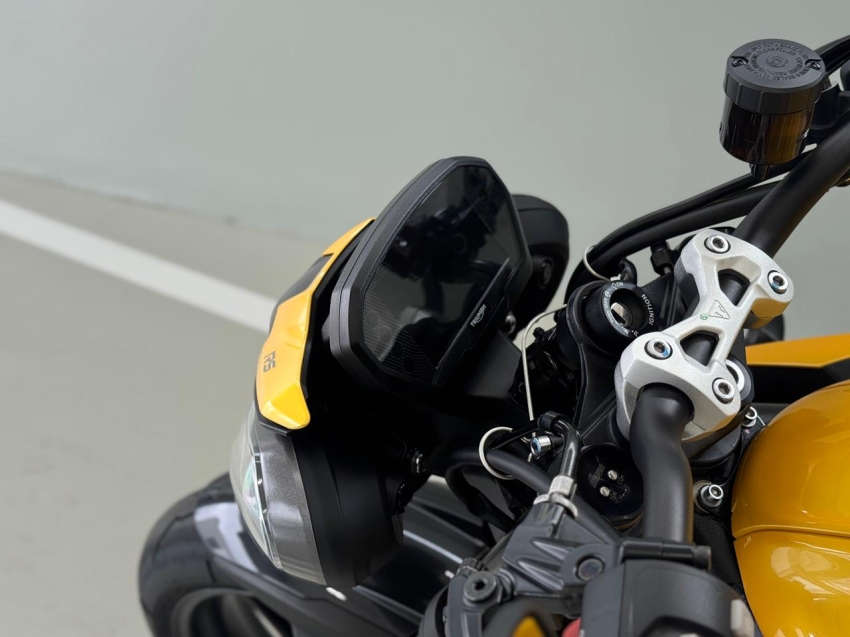 triumph street triple rs abs 765 gasolina manual 202516