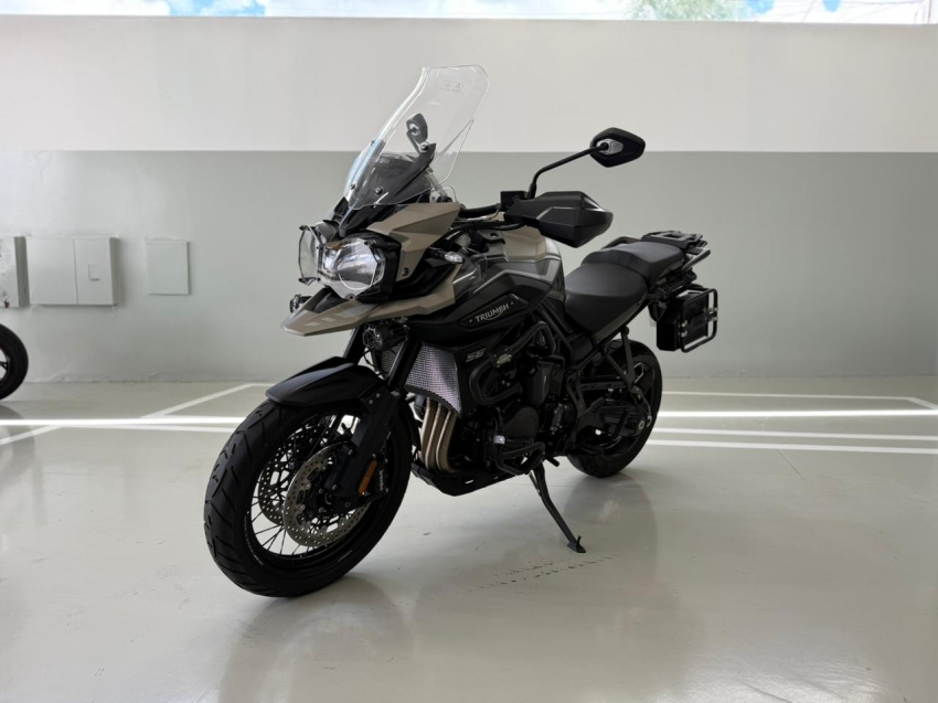 triumph tiger 1200 desert edition gasolina manual 202112