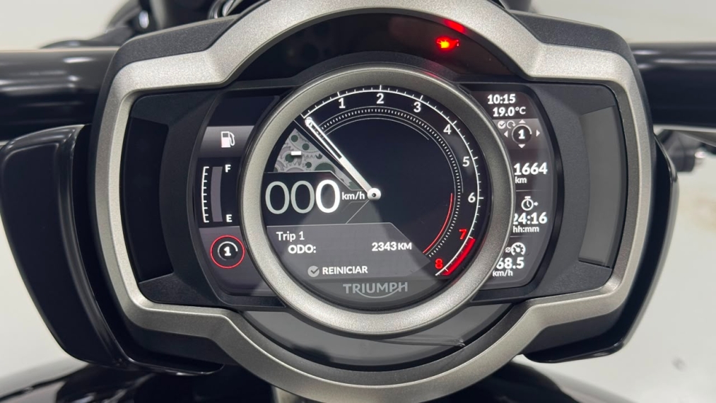 triumph rocket iii strom r 2500 gasolina automatico 202515
