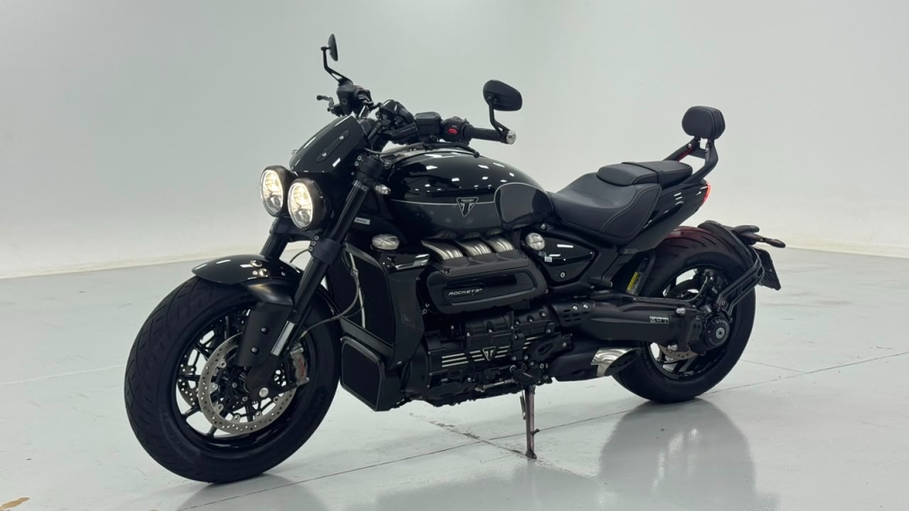 triumph rocket iii strom r 2500 gasolina automatico 202512